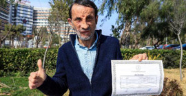 Türkiye'de ilk kez yüz nakli yapılan Uğur Acar lise diplomasını aldı