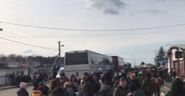 Polonya sınırındaki Türklerin bekleyişi sürüyor