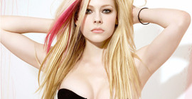 İnternetin en tehlikeli ünlüsü Avril Lavigne