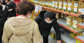 Yurttaşın gündemi yağ oldu: Marketlerde 5 litrelik ayçiçeği yağı tükendi