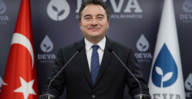 Babacan: Cumhur İttifakı'na oy verenler 'Bizi kurtarın' diye yakınıyor