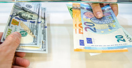 Dolar 14,72, euro 16,21 TL seviyesinden haftayı kapattı