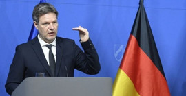 Almanya Ekonomi Bakanı: Bağımsızlaşma yolunda en zoru Rus gazını reddetmek