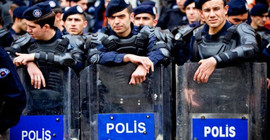 Polislere her ay 300 lira ek daha para verilecek