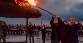 SDG, ABD Dışişleri Bakanlığı temsilcisiyle Haseke'de Newroz meşalesini yaktı