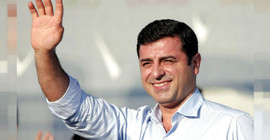 Demirtaş: Newroz'un barış, özgürlük ve eşitliğe vesile olmasını diliyorum