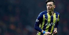 Fenerbahçe'de kadro dışı bırakılan Mesut Özil: ‘Aslolan Fenerbahçe’dir’