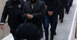 Birçok kentte evlere polis baskını: Gazetecilerin de aralarında olduğu çok sayıda gözaltı