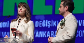 Beren Saat: Rahatsızlıklarımızı söylediğimizde 'köprülere, yollara bak' cevabını aldık