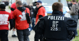 Almanya'da aşırı sağcı örgütlere operasyon: 4 kişi gözaltına alındı