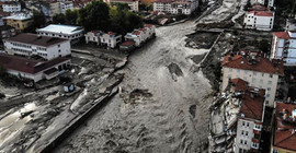 Bozkurt'ta heyelan meydana geldi