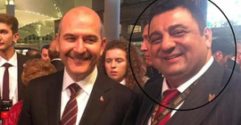 Soylu'nun bu kez de uyuşturucu kaçakçılığından tutuklanan Akat'la görüntüleri ortaya çıktı