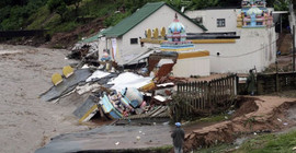 Güney Afrika'daki selde can kaybı 306'ya yükseldi