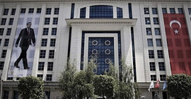 AKP'de tartışma: Yüksek enflasyon ve zamlar sahada partinin elini kolunu bağlıyor