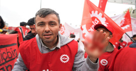 Kafasından darbe alan işçi: Polis telsizle kafamıza vurdu