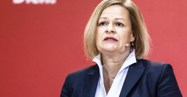 Almanya İçişleri Bakanı: Muhtemel krizlere karşı acil durum malzemeleri stoklayın