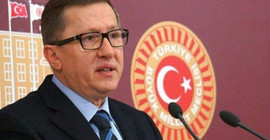 İYİ Partili vekilin yeni yıl kartına TBMM'de 'siyasi' sansür