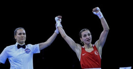 Buse Naz Çakıroğlu, Dünya Kadınlar Boks Şampiyonası'nda finale yükseldi