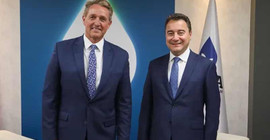 ABD Büyükelçisi Jeffry Flake, Babacan’ı ziyaret etti