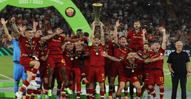 Roma, UEFA Avrupa Konferans Ligi'nin ilk şampiyonu oldu