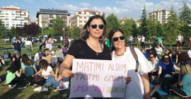 Eskişehir'de kadınlar ‘yoga yasağını’ deldi: Onlarca kadın parkta buluştu