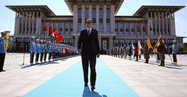 Erdoğan'ın seçim stratejisi: Muhalefet yıpratılacak; bel aşağı vurulacak
