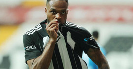 Cyle Larin, Beşiktaş'a veda etti