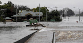 Avustralya'da seller nedeniyle 50 bin kişi tahliye ediliyor