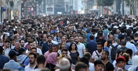 Reuters dünyaya böyle sundu: Erdoğan'sız bir Türkiye bilmeyen gençler sandığa gidecek