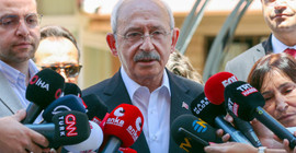 Kılıçdaroğlu, 28 Şubat sürecinde meslekten atılan öğretmeni ziyaret etti