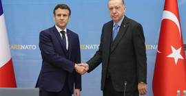 Erdoğan, Macron ile görüştü