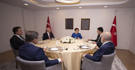 Altılı masa toplantısının tarihi değiştirildi