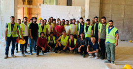 Söz verildiği halde hakları ödenmeyen inşaat işçileri şirketlerin ofislerini bastı