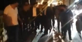 AKP’li Savcı Sayan kalaşnikof silahlarla yürüdü