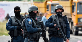 Kosova'da gerginlik yaratan 'kimlik uygulaması zorunluluğu' ertelendi