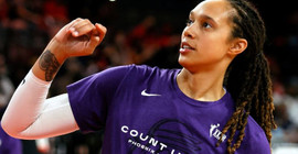 Rusya, ABD'li basketbolcu Griner'e 9 yıl hapis cezası verdi