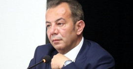 Tanju Özcan, bir Iraklının satın aldığı 10 mezar yerini iptal etti: Burada defnedilsinler istemiyorum
