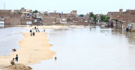 Pakistan'da şiddetli yağış: 10 ölü