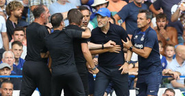 Chelsea - Tottenham maçında teknik direktörler kavga etti
