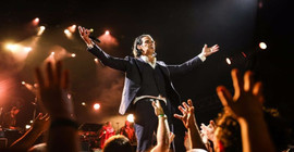 Nick Cave & The Bad Seeds İstanbullu dinleyicileriyle buluştu