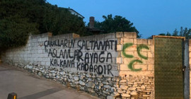 Alevilerin yaşadığı köy duvarlarına üç hilal çizilip tehdit yazıları yazıldı