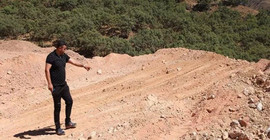 Kimyasal atık gömüldüğü iddia edilen bölgedeki halk yol kapattı: Soruşturma başlatıldı