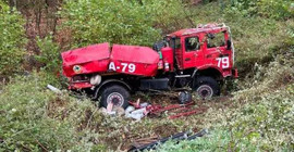 Orman yangını ihbarına giden arazöz kaza yaptı: 4 yaralı