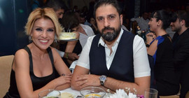 'Kan görmüş köpek balıkları'