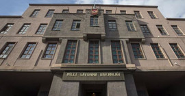 MSB: Pençe-Kilit Harekat Bölgesi'nde helikopterimiz kaza kırıma uğradı, 1 personel kayıp