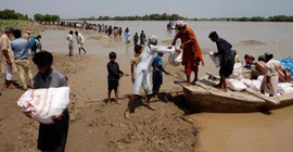 Pakistan'da sel: Ölü sayısı 1355'e yükseldi