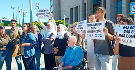 Gazetecilere şiddet uygulayan polisler için suç duyurusu