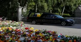 Kraliçe 2. Elizabeth'in cenazesi Edinburgh'a doğru yola çıktı