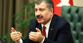 Bakan Koca'dan sağlık çalışanlarının maaşlarıyla ilgili açıklama