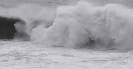 Japonya'da 'eşi benzeri görülmemiş fırtına' uyarısı: 350 bine yakın kişinin tahliyesi istendi